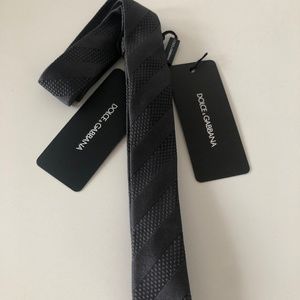 Dolce & Gabbana narrow tie NWT